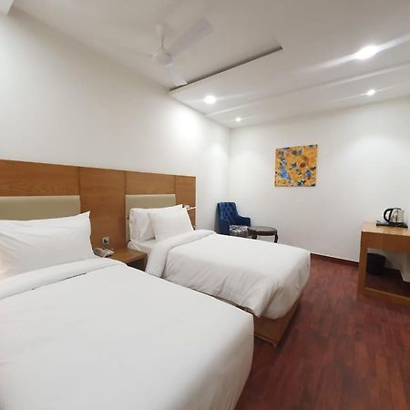 The Moziac Hotel Gwalior Exterior photo