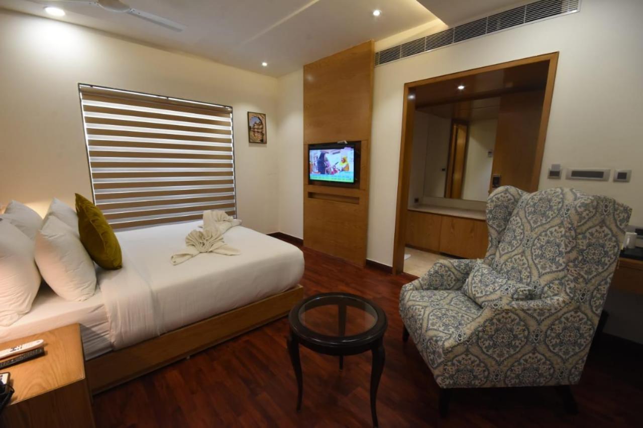 The Moziac Hotel Gwalior Exterior photo