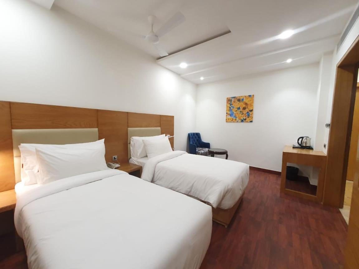 The Moziac Hotel Gwalior Exterior photo